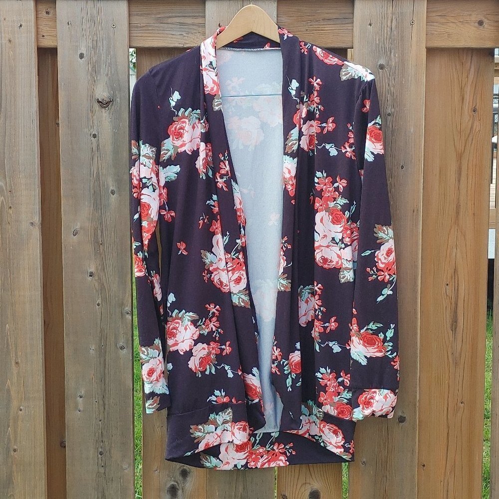 ROMANTIC Women's Open Front Cardigan Size Medium Floral Open Front Cardi…